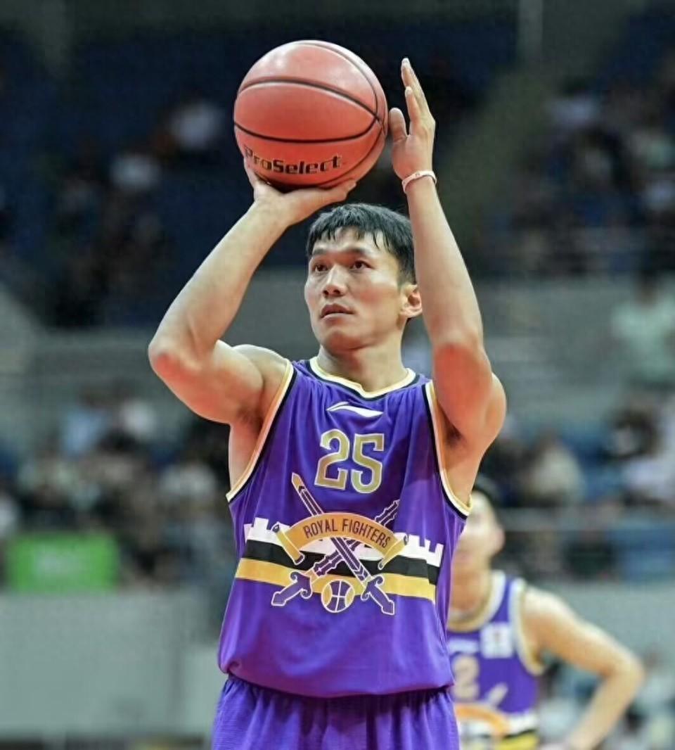 今日见证欧洲杯巅峰对决