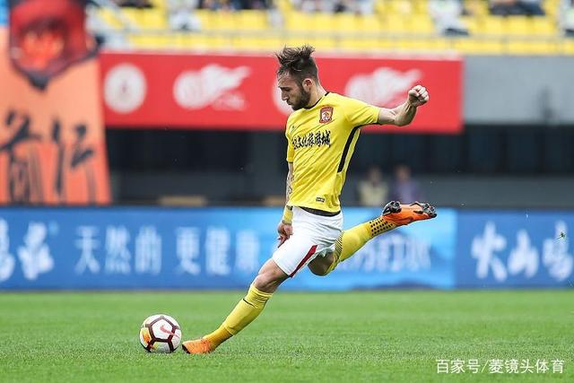 葡萄牙体育前锋哲凯赖什