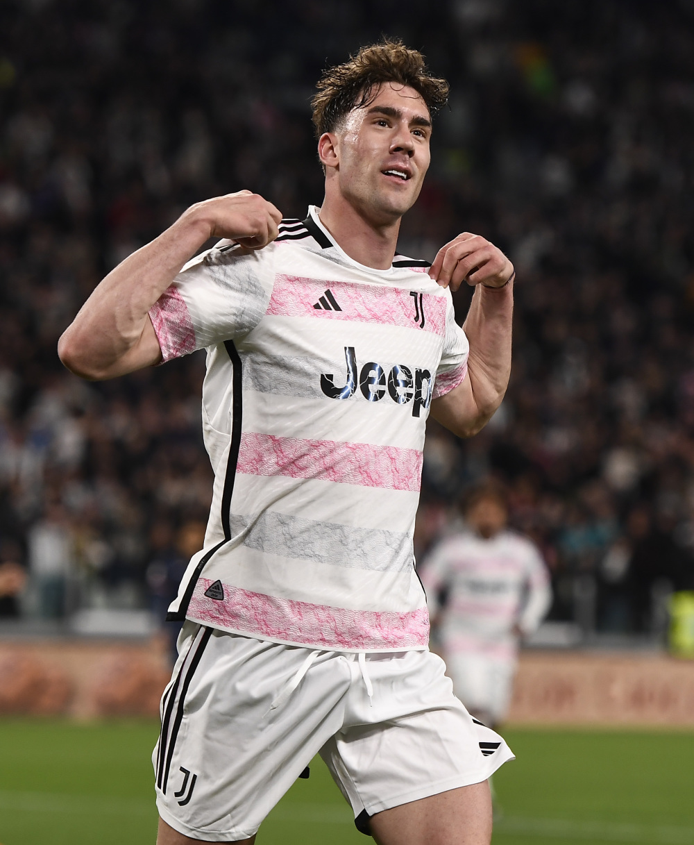 尤文11战平克罗托内队之后,爆发了内讧,对此你怎么看?