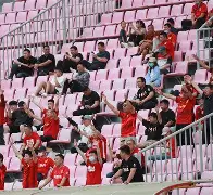 战果让球迷振奋,迎来胜利的喜悦