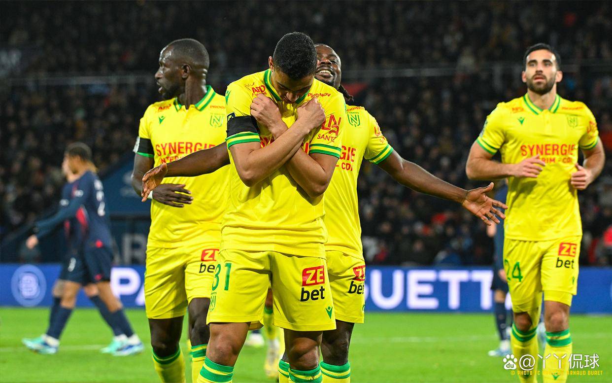 欧洲杯再次梅开二度